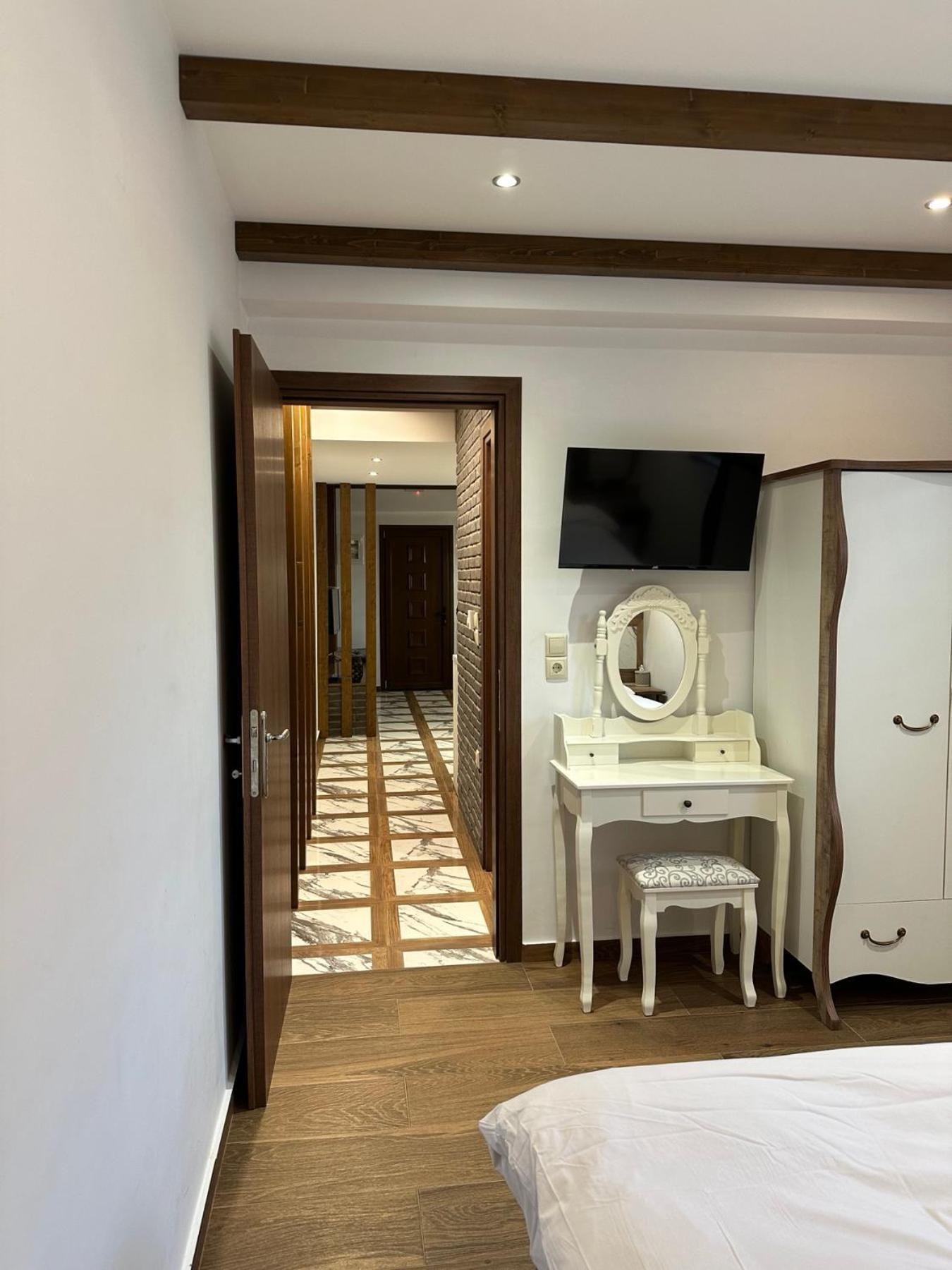 Erietta-Agapi #1 Apartment Kalambaka Bagian luar foto
